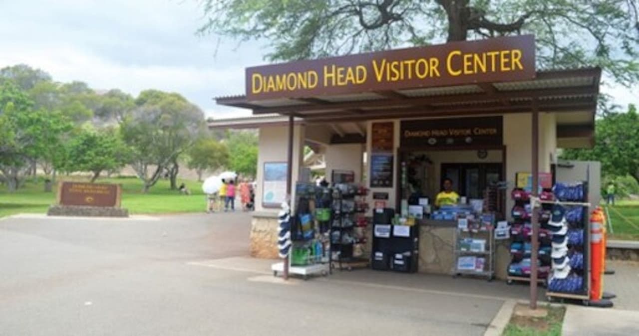 Diamond Head State Monument Self-guided Hike - تصویر 7