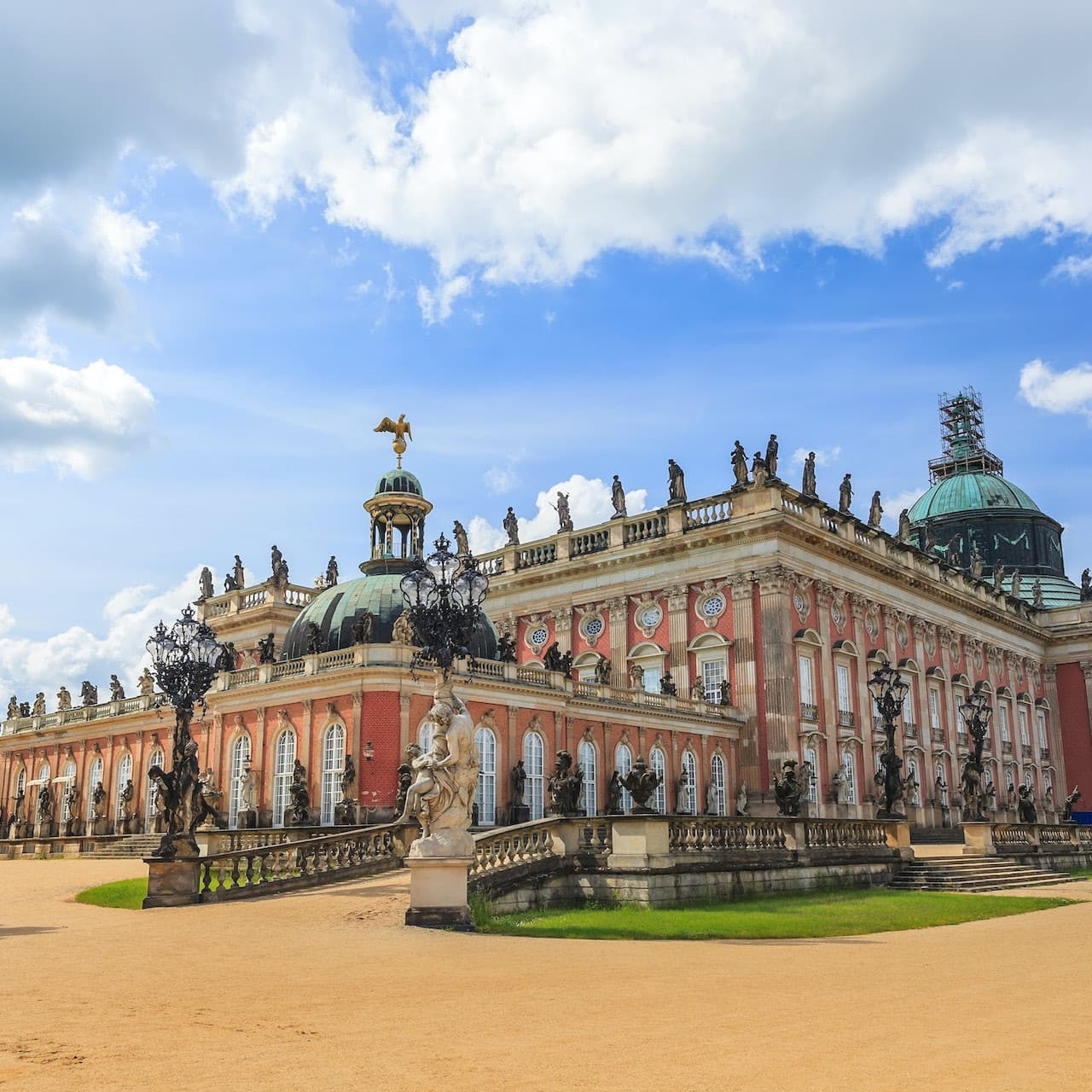Potsdam & Sanssouci Palace - تصویر اصلی