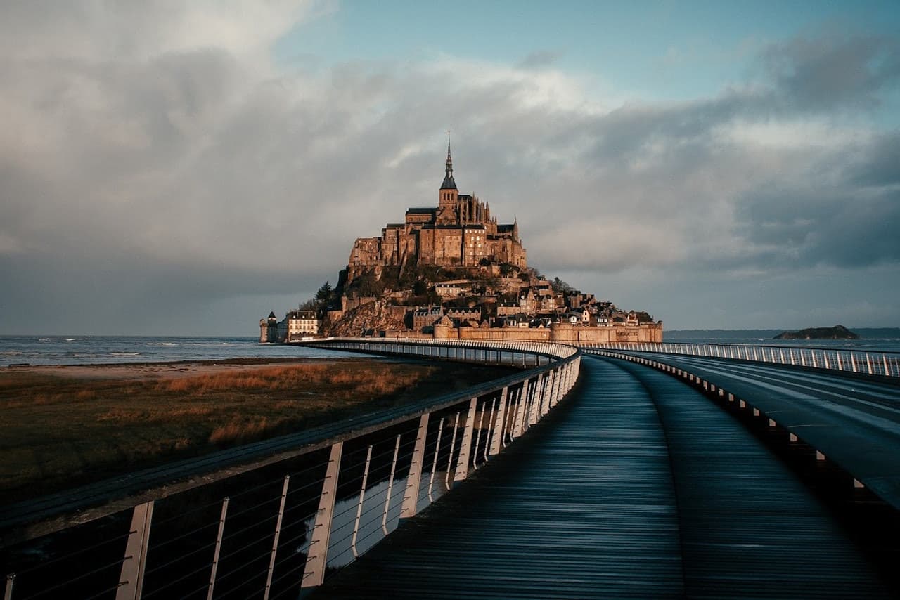 Mont-Saint-Michel Tour from Paris - تصویر اصلی