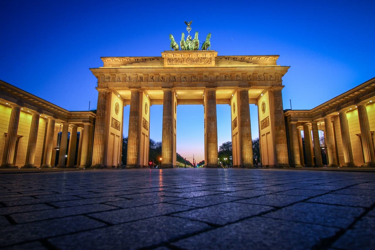 City Tour of Berlin: Audio Guide App - تصویر 4