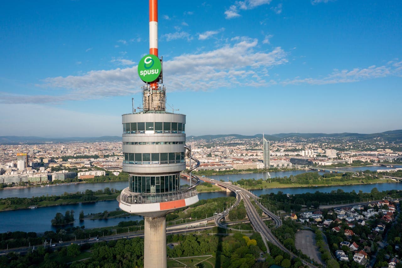 Danube Tower - تصویر 6