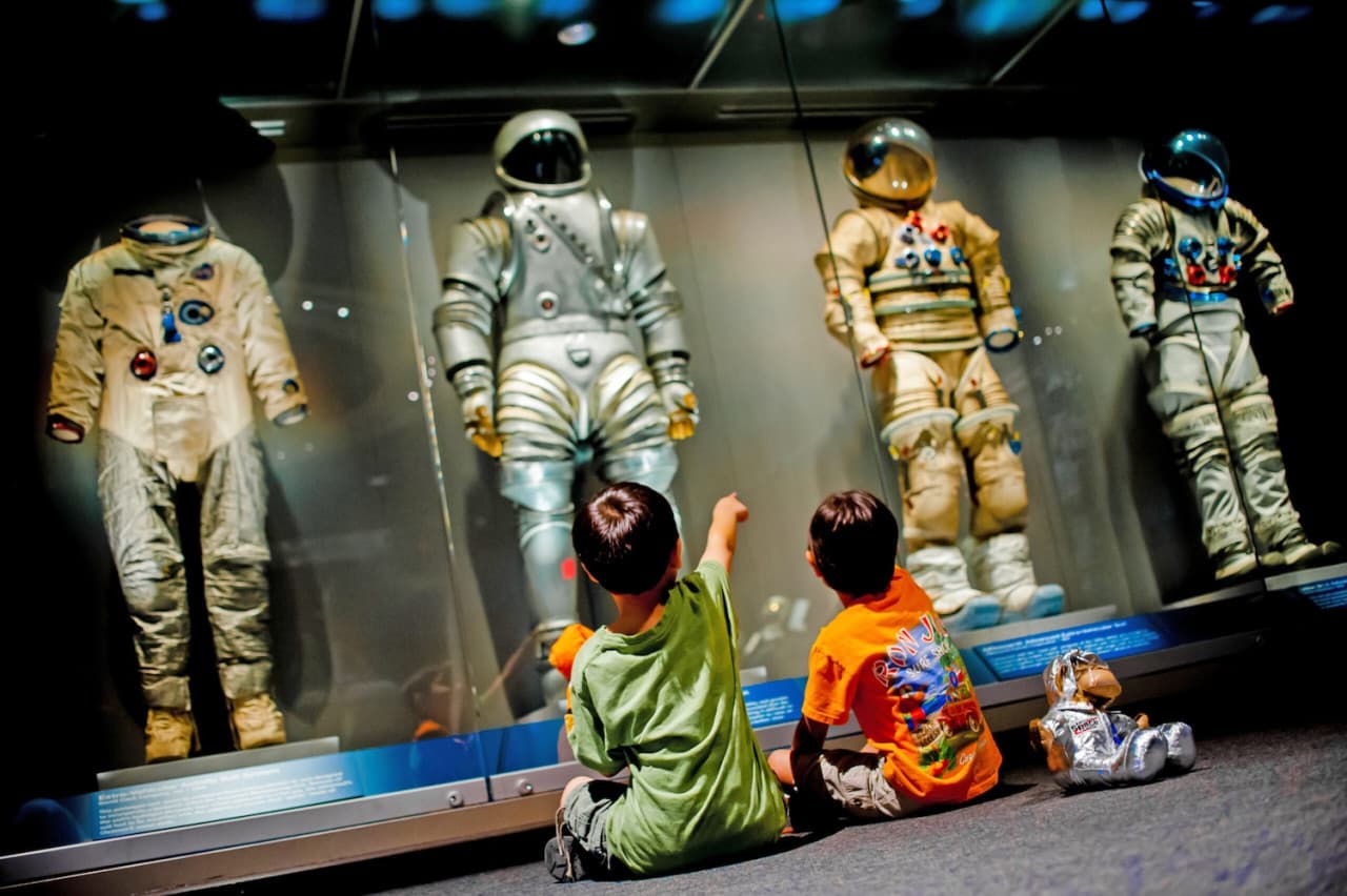 Kennedy Space Center Visitor Complex Admission with Round Trip Transportation from Orlando Area - تصویر 18