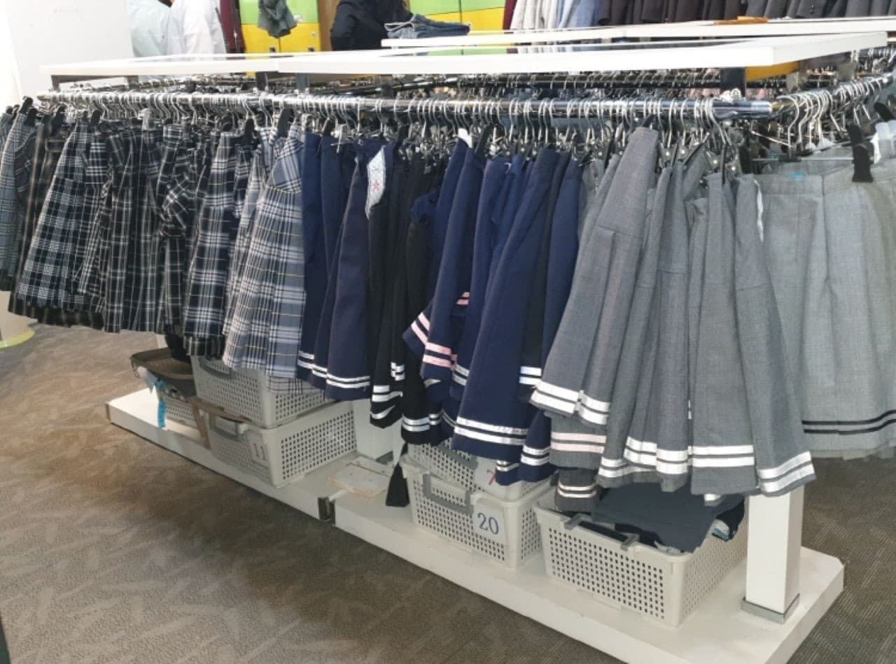 Korean School Uniform Rental near Lotte World - تصویر 3