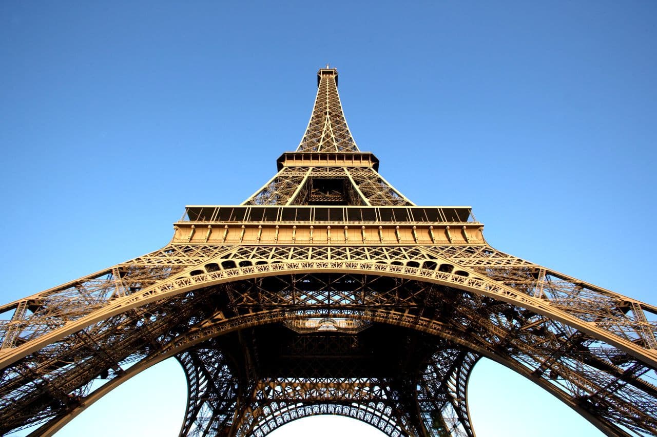 Paris Open-Top Bus Tour and Eiffel Tower Reserved Access - تصویر 12