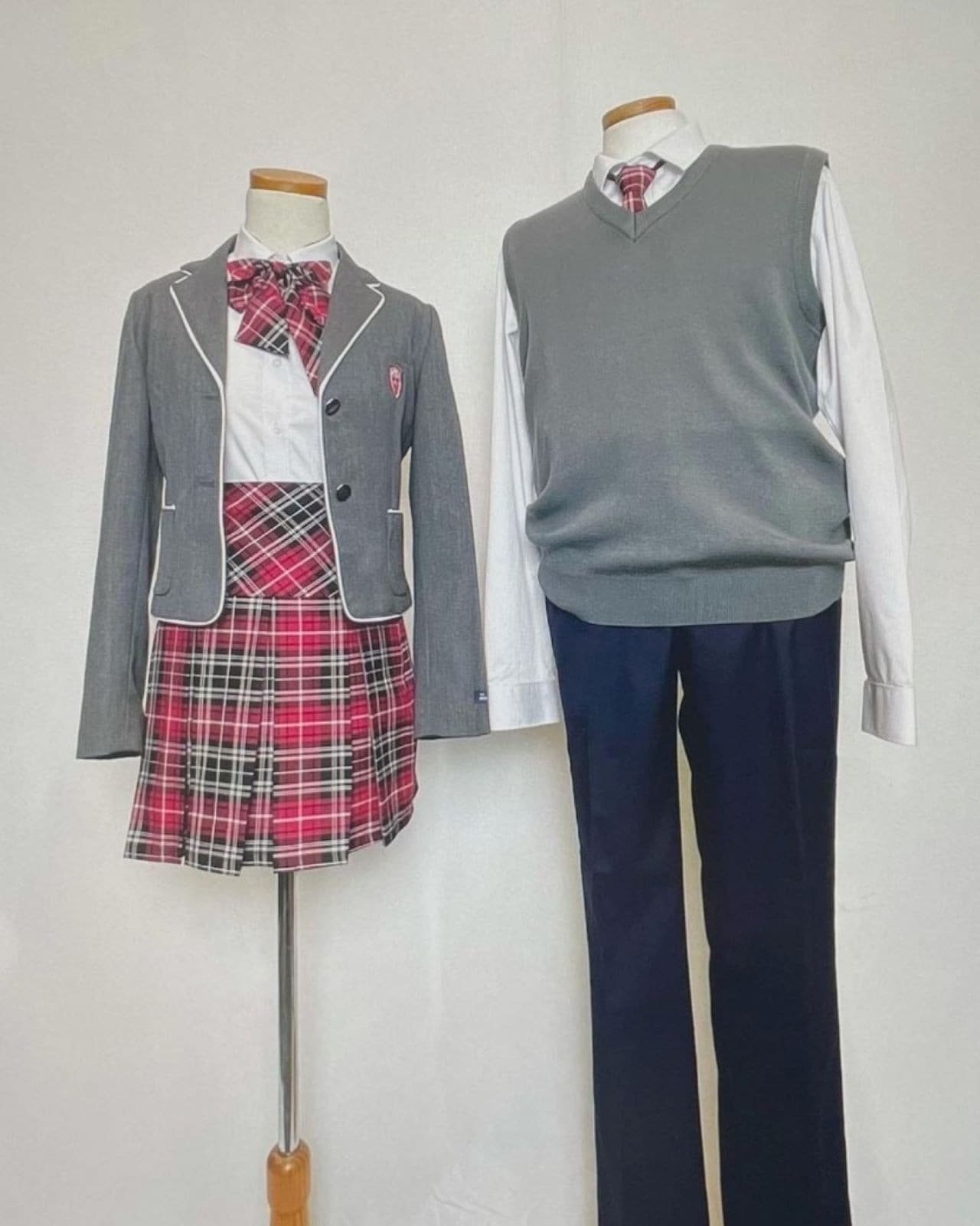 Korean School Uniform Rental near Lotte World - تصویر 2