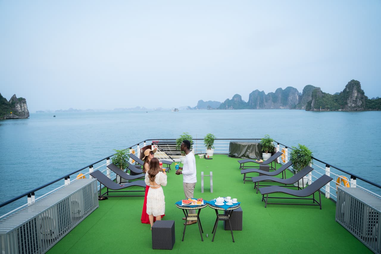 Ha Long Bay Cruise with Round Trip Transfer from Hanoi - تصویر 7