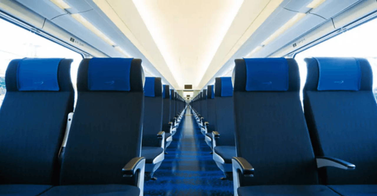 Tokyo Keisei Skyliner High-Speed Train between Narita Aiport and Central Tokyo - تصویر 2
