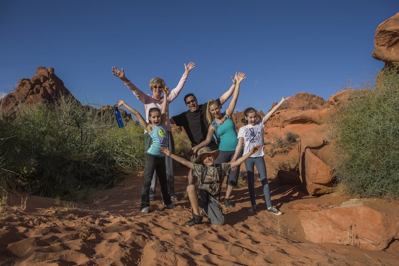 Hiking in the Valley of Fire - تصویر 3