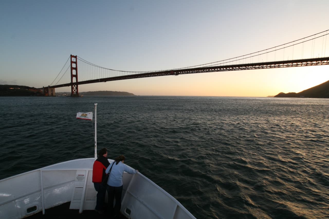 San Francisco Bay 2 Hour Sunset or Evening Sightseeing Boat Cruise by Red and White Fleet - تصویر 4