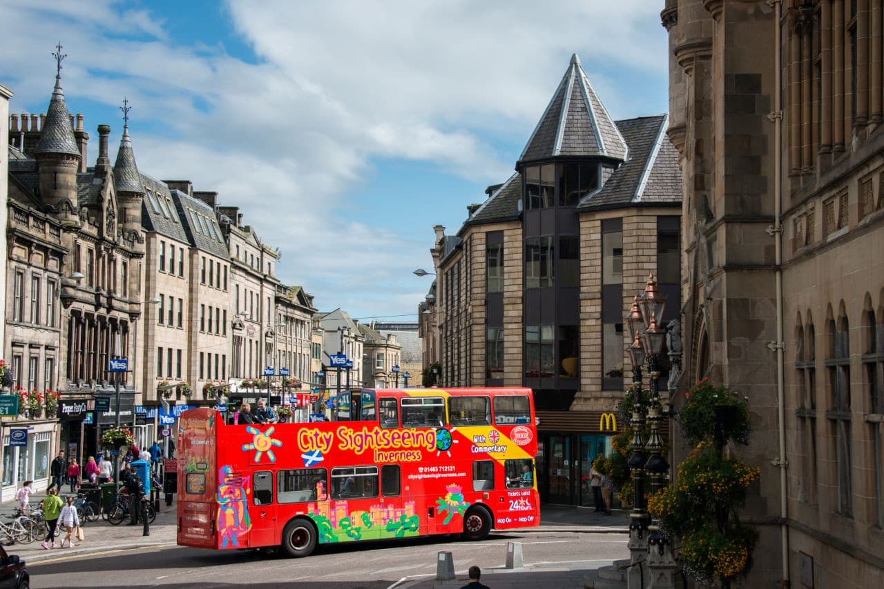 City Sightseeing Inverness Hop-on Hop-off Bus Tour - تصویر اصلی