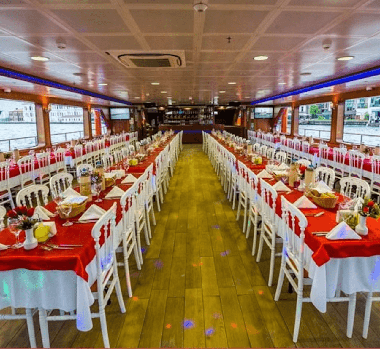 Bosphorus Dinner Cruise with Turkish Night Show - تصویر 5