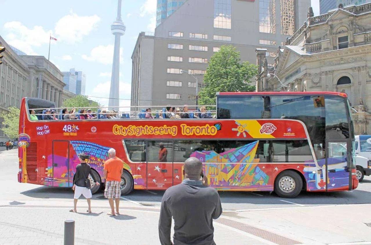 City Sightseeing Toronto Hop-on Hop-off Bus Tour - تصویر 7