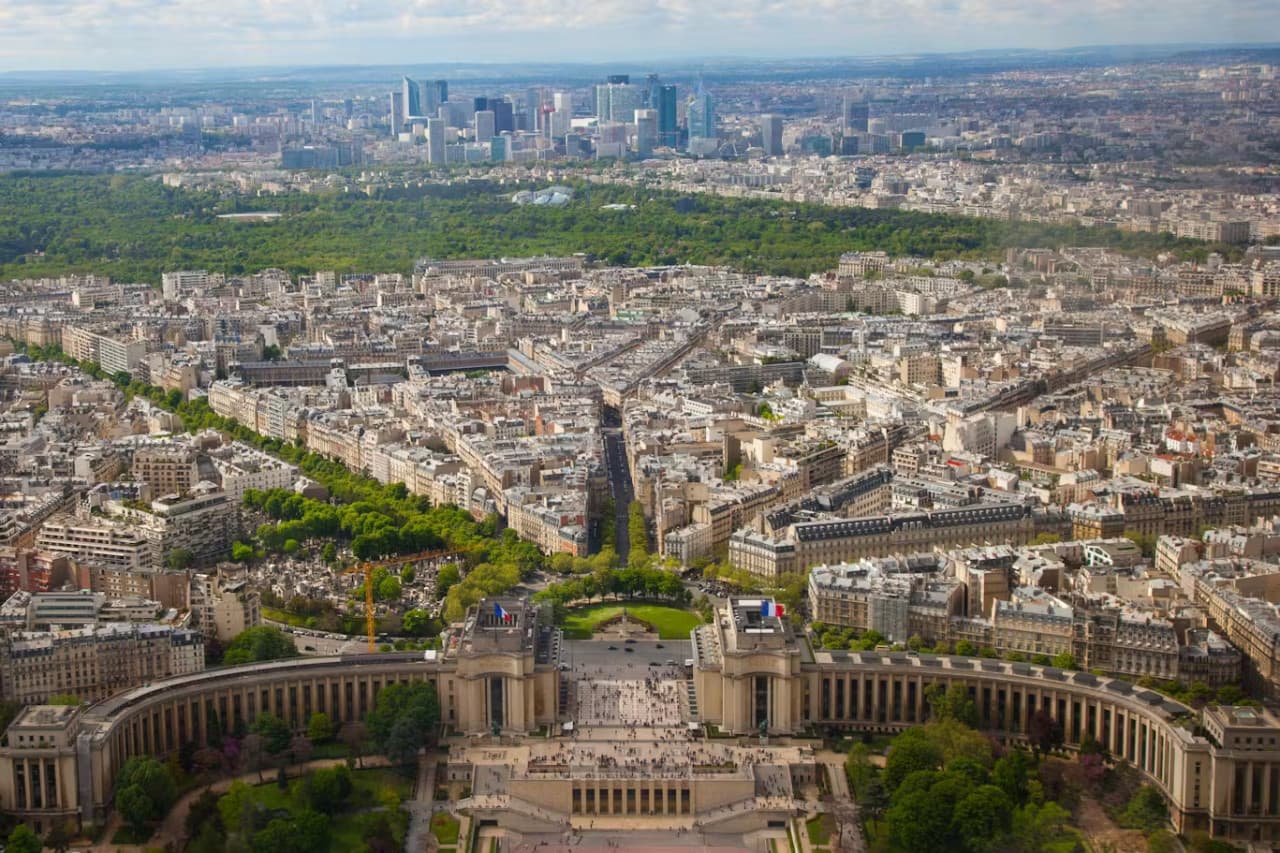 Eiffel Tower Reserved Access Tickets with Optional Summit - تصویر 5