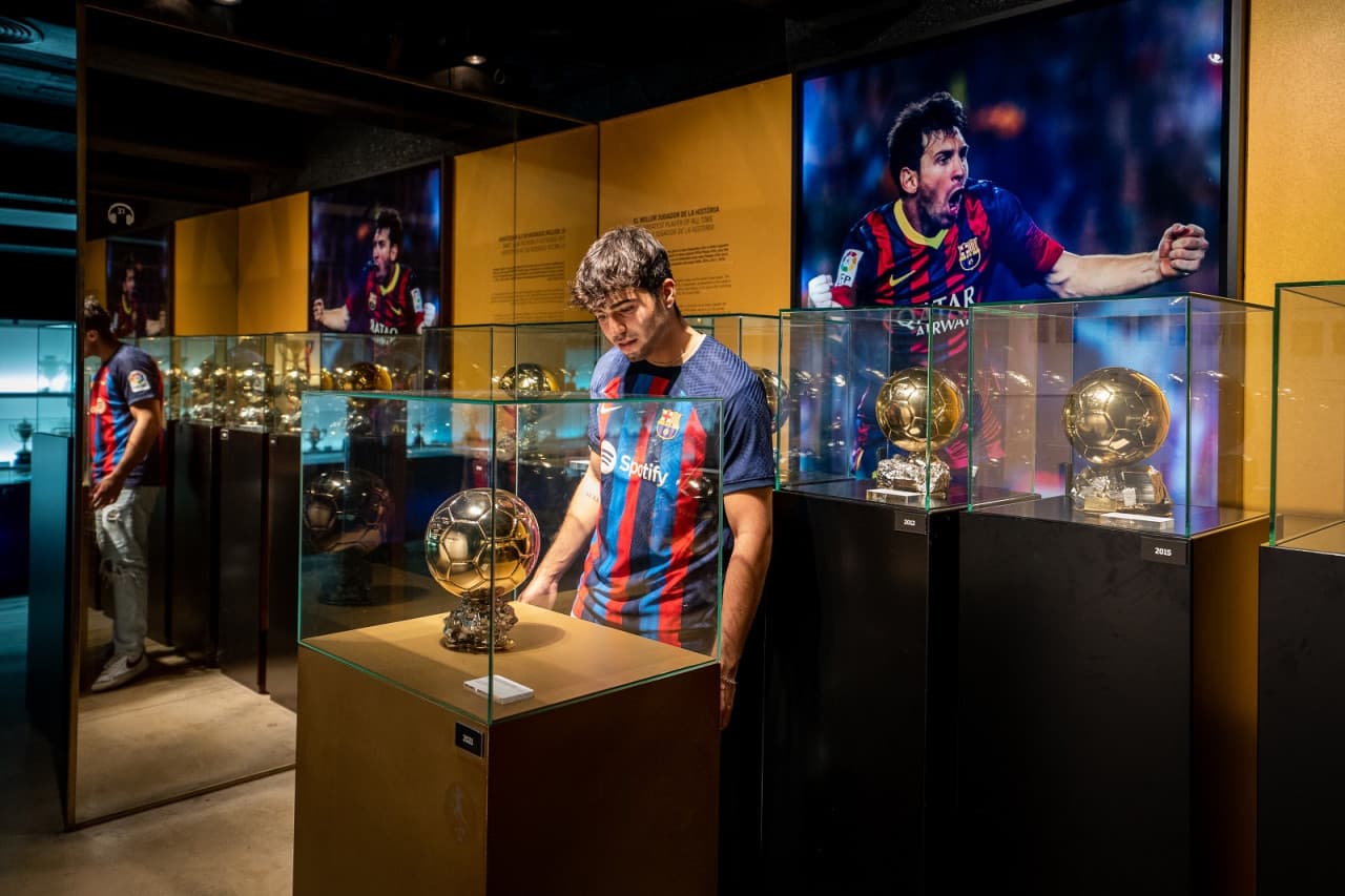 FC Barcelona Museum Guided Tour - تصویر 2