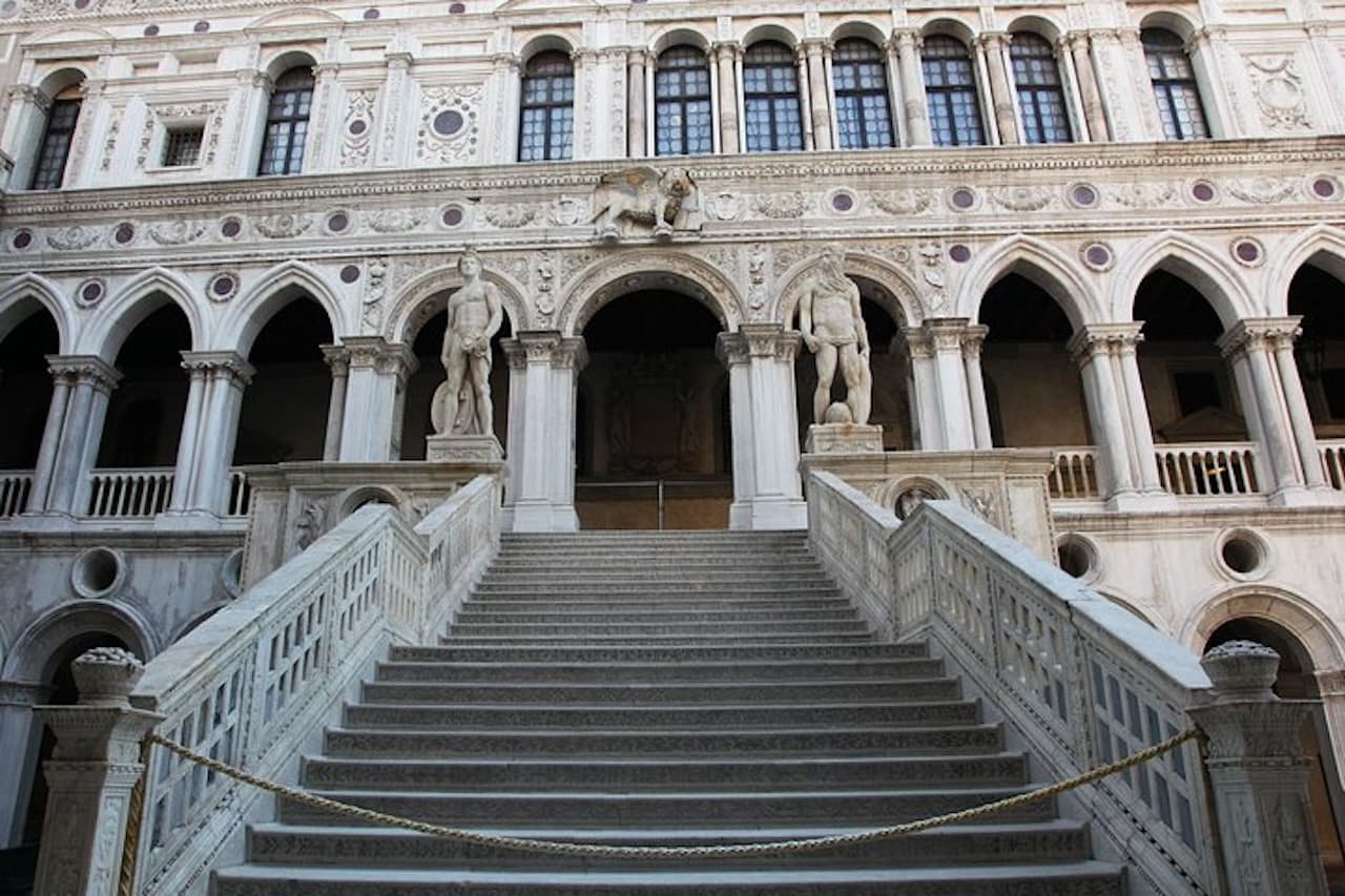 St. Mark's Basilica and Doge's Palace Skip-the-Line Guided Tour - تصویر 6