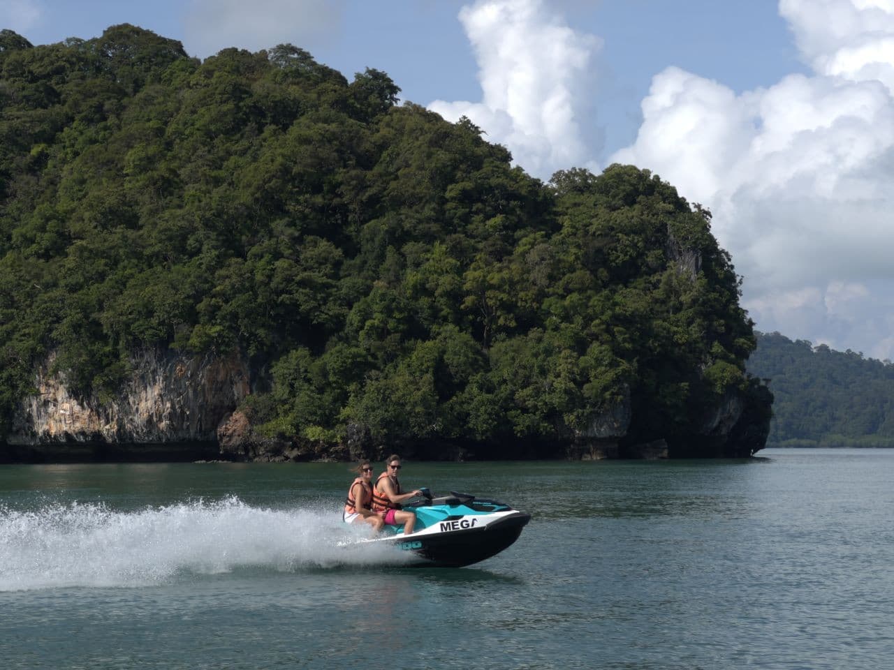 Tuba Island Discovery Tour by Jet Ski - تصویر 3