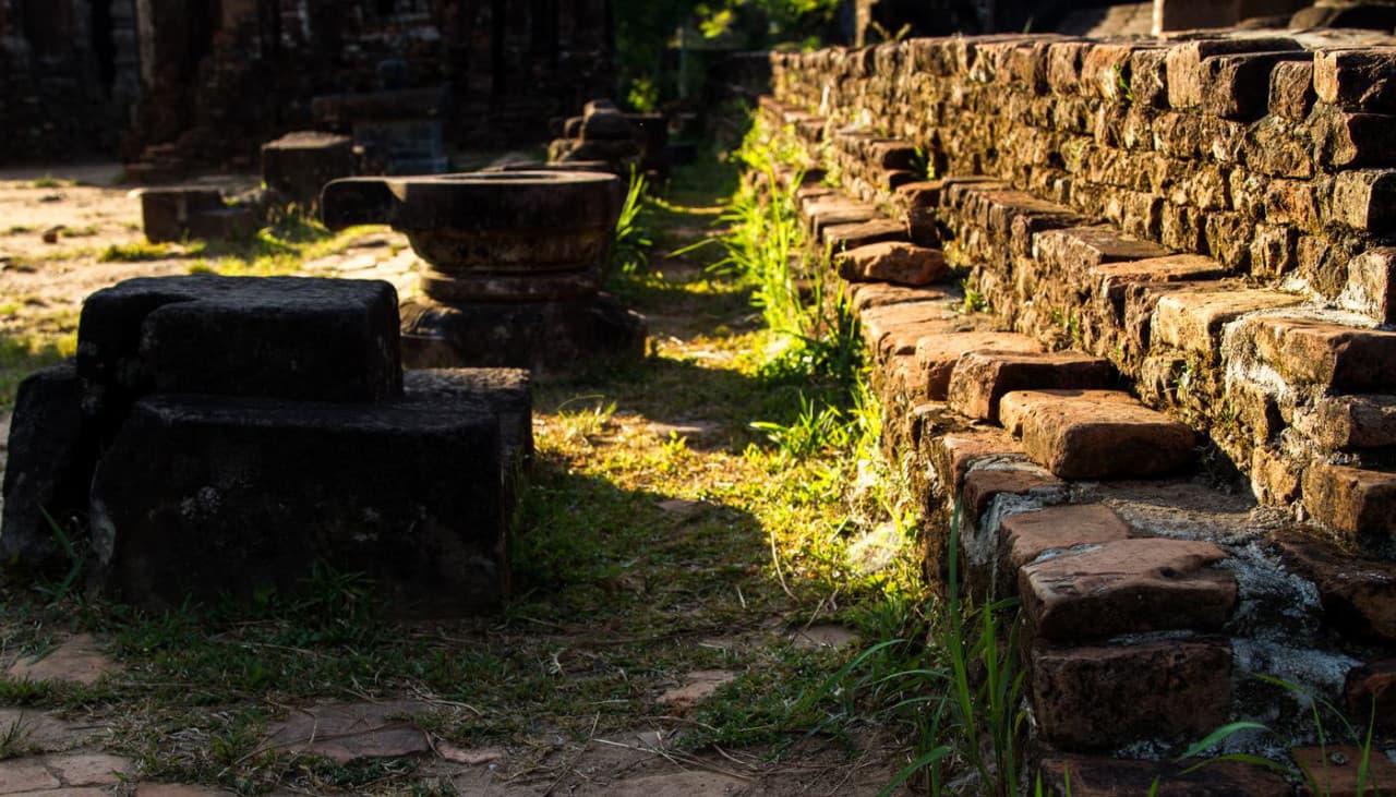 My Son Sanctuary and Hoi An Ancient Town Tour from Da Nang - تصویر 5