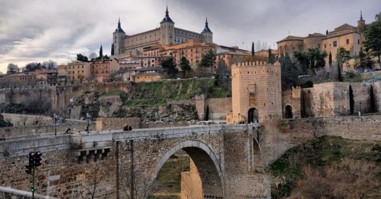 Big Bus Toledo Hop-on Hop-off Bus Tour - تصویر 3