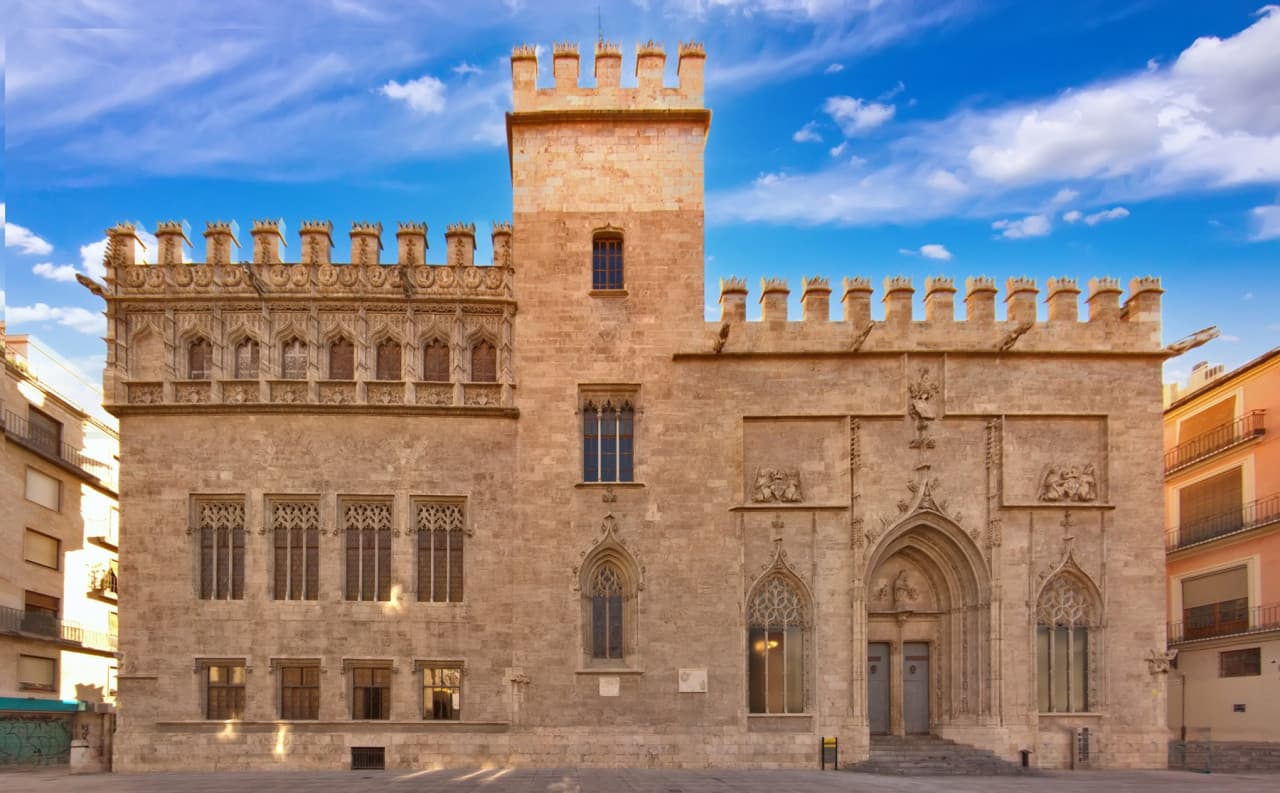 La Lonja de la Seda Tour with English-Speaking Guide & Fast Track Entry - تصویر 2