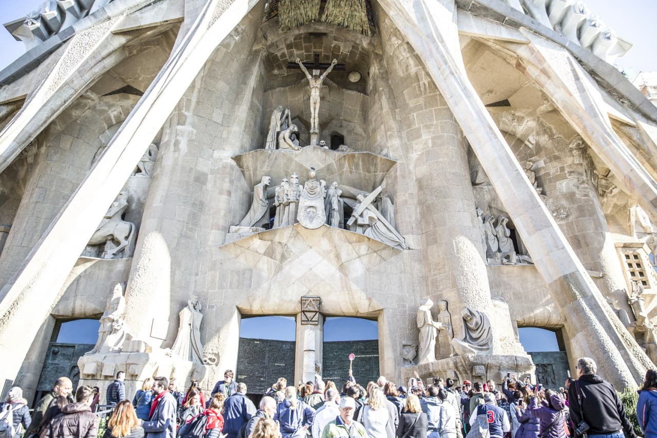 Sagrada Familia Skip-the-Line Guided Tour - تصویر 6