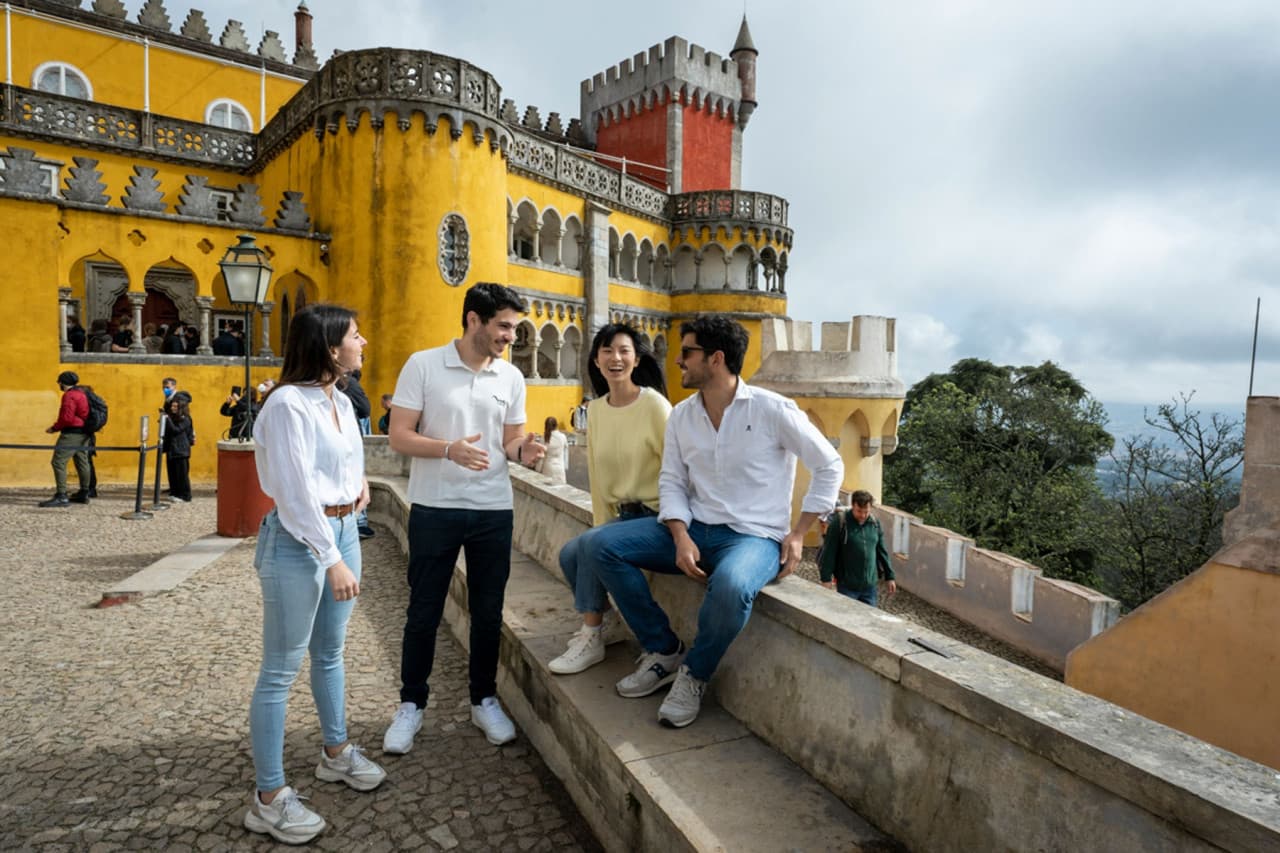 Fatima, Nazare, and Sintra Full-Day Tour from Lisbon - تصویر 4
