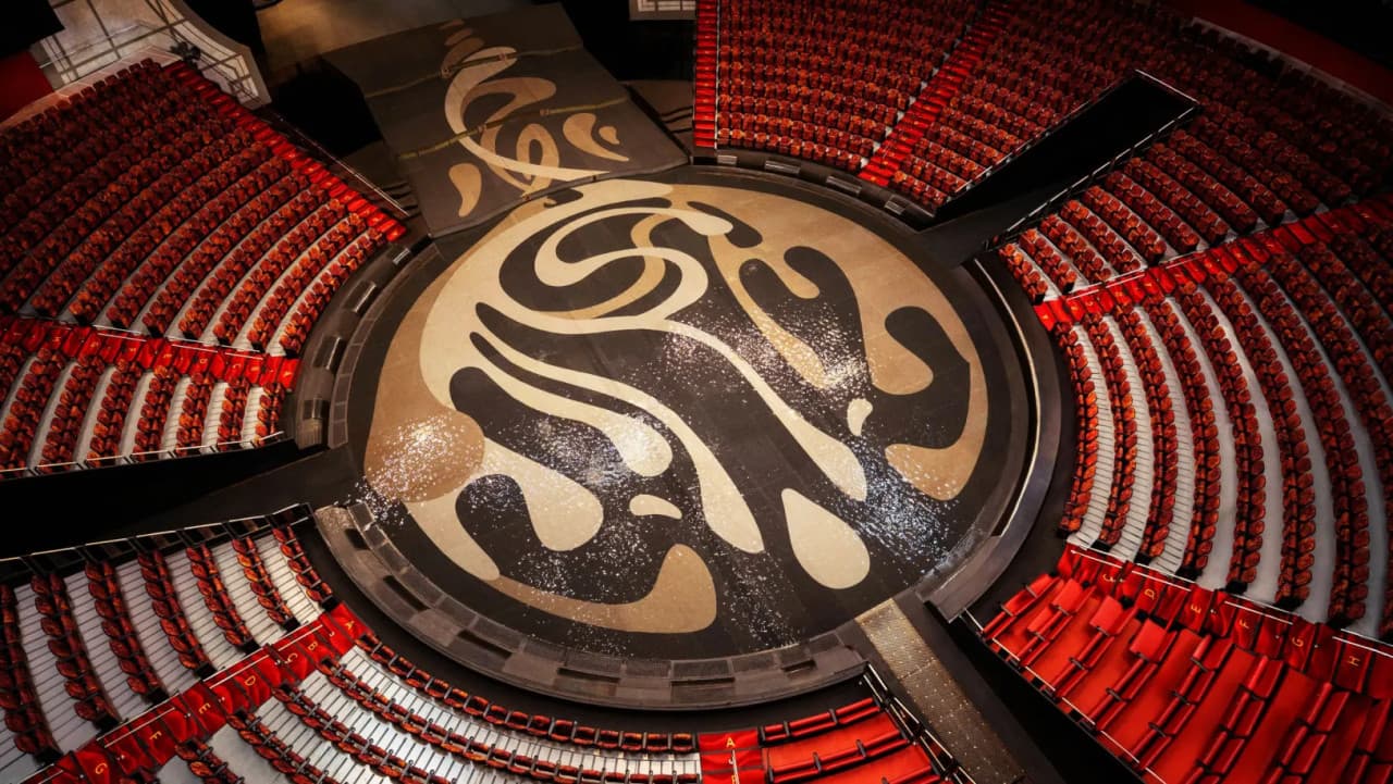 House of Dancing Water Backstage Tour in Macau - تصویر 4