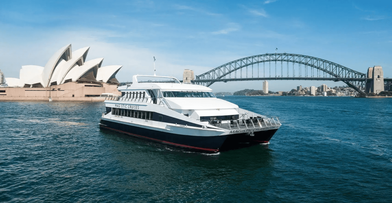 Sydney Harbour Buffet Lunch Cruise aboard Magistic Cruises from Darling Harbour - تصویر 4