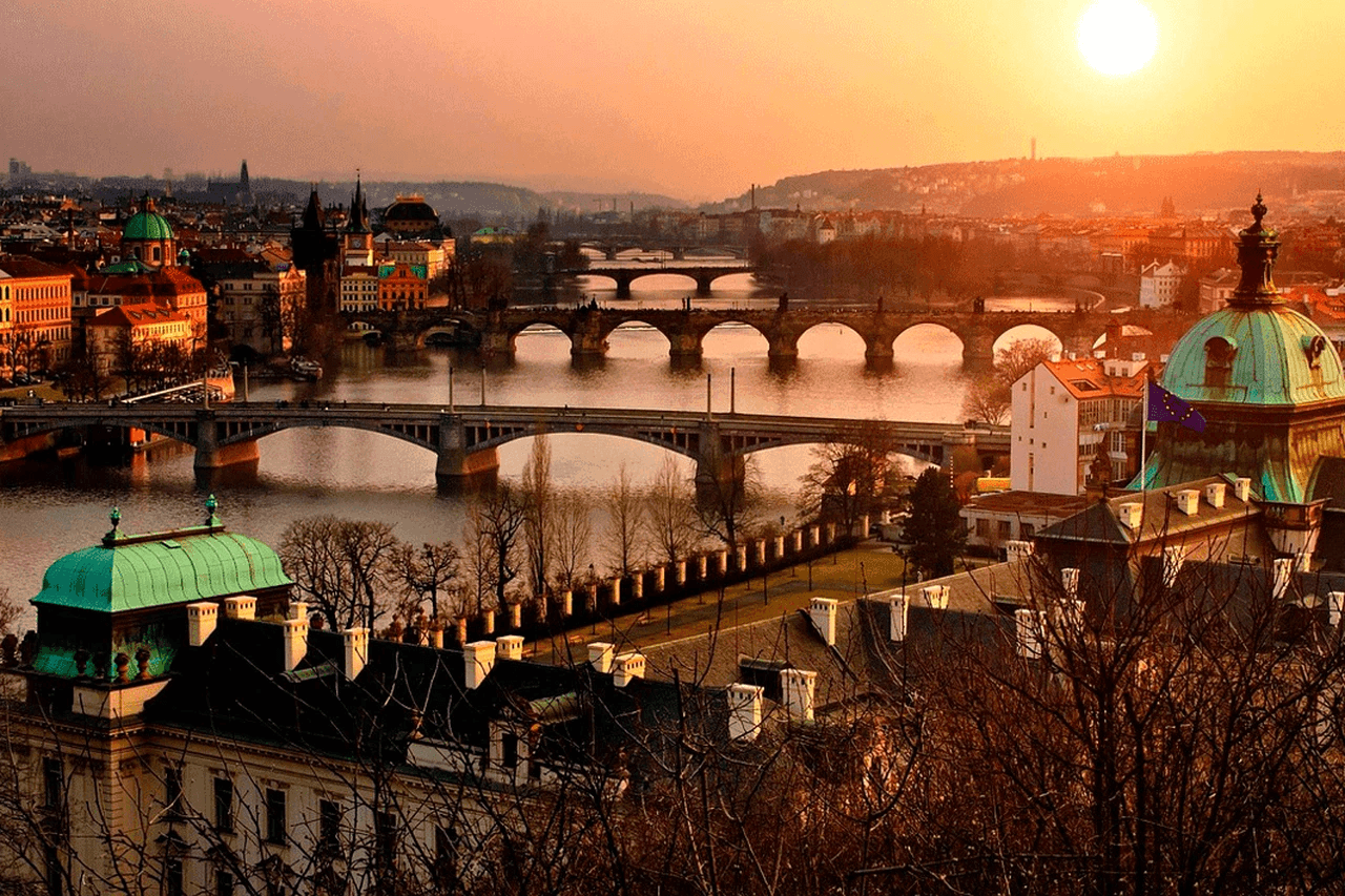 City Sightseeing Prague Hop-on Hop-off Bus Tour - تصویر 7