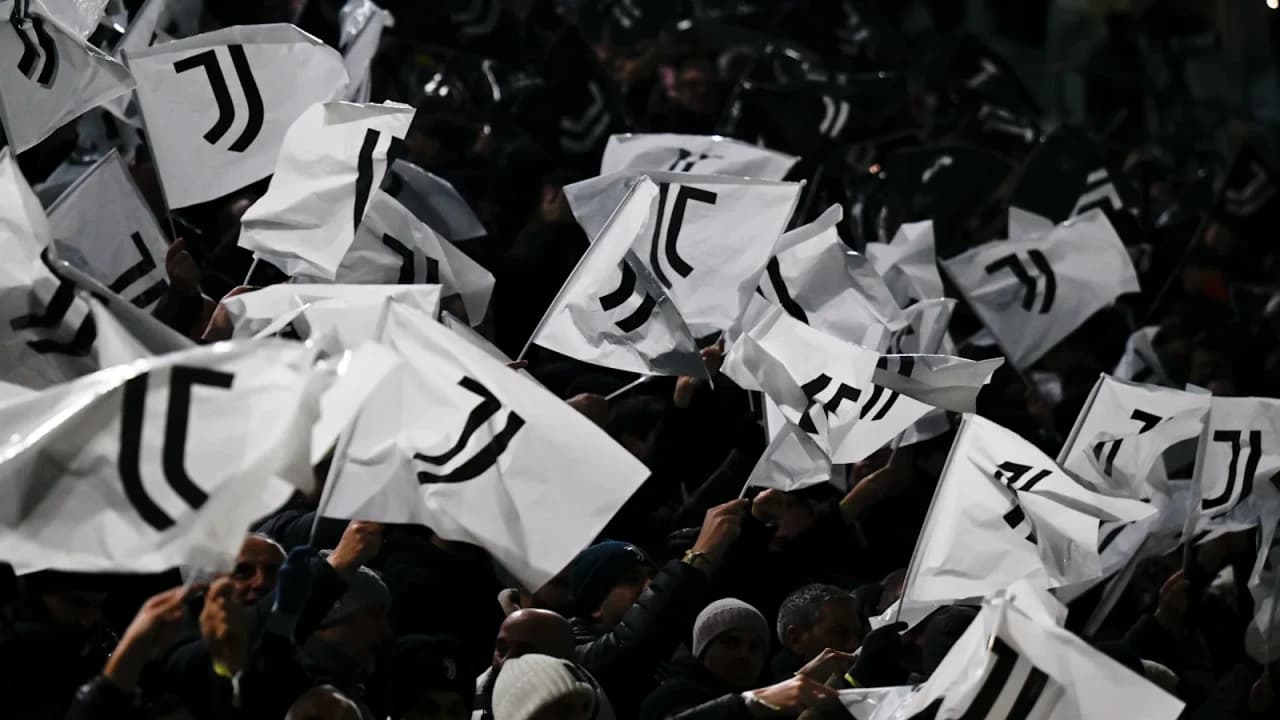 Italian Serie A Football  - Juventus FC Match Ticket at Allianz Stadium - تصویر 5
