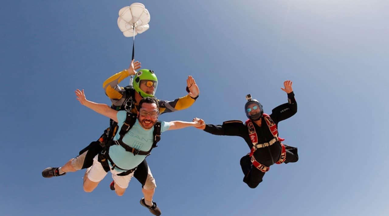 Skydive Dubai Tandem Skydiving Experience - تصویر 2