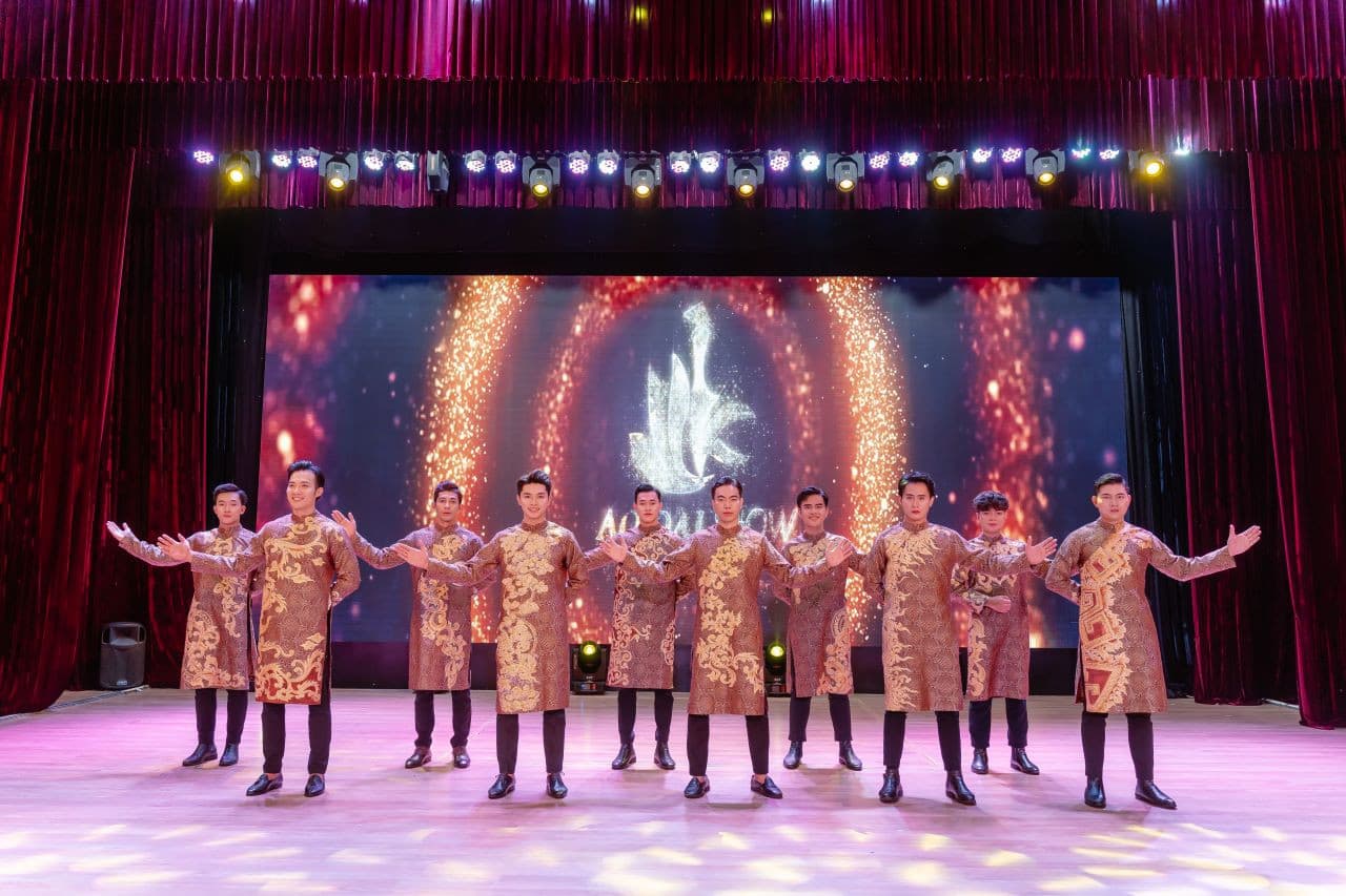 Ao Dai Show in Da Nang - تصویر 10