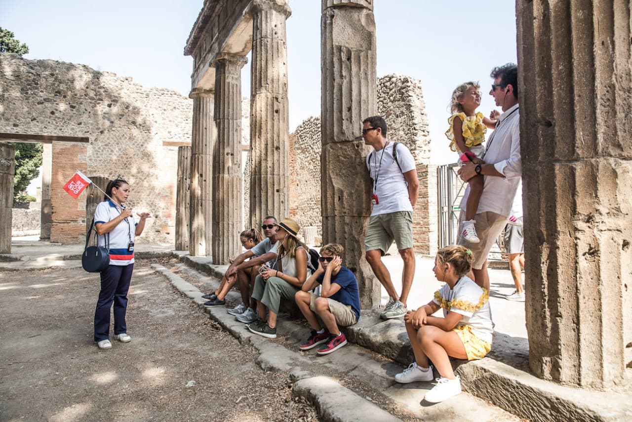 Tour of Pompeii: Guided Walk with Priority Access - تصویر 6