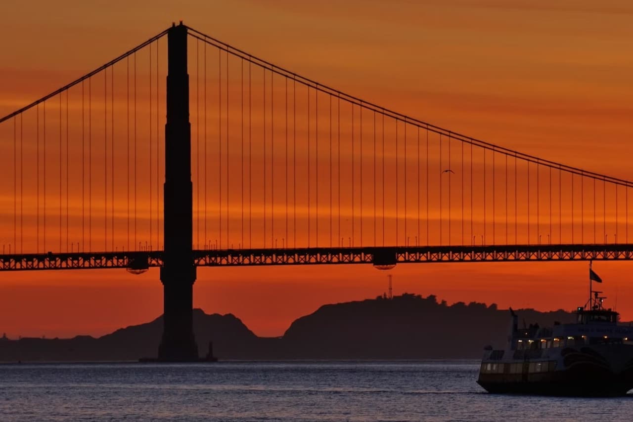 San Francisco Bay 2 Hour Sunset or Evening Sightseeing Boat Cruise by Red and White Fleet - تصویر 3