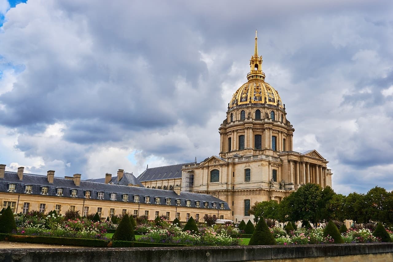 COMBO: Paris Museum Pass + Seine River Sightseeing Cruise by Bateaux Parisiens - تصویر 4