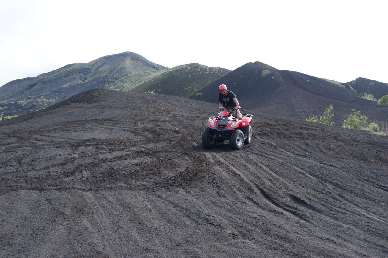 Mount Batur Quad Bike Tour and Hot Spring Visit - تصویر 3