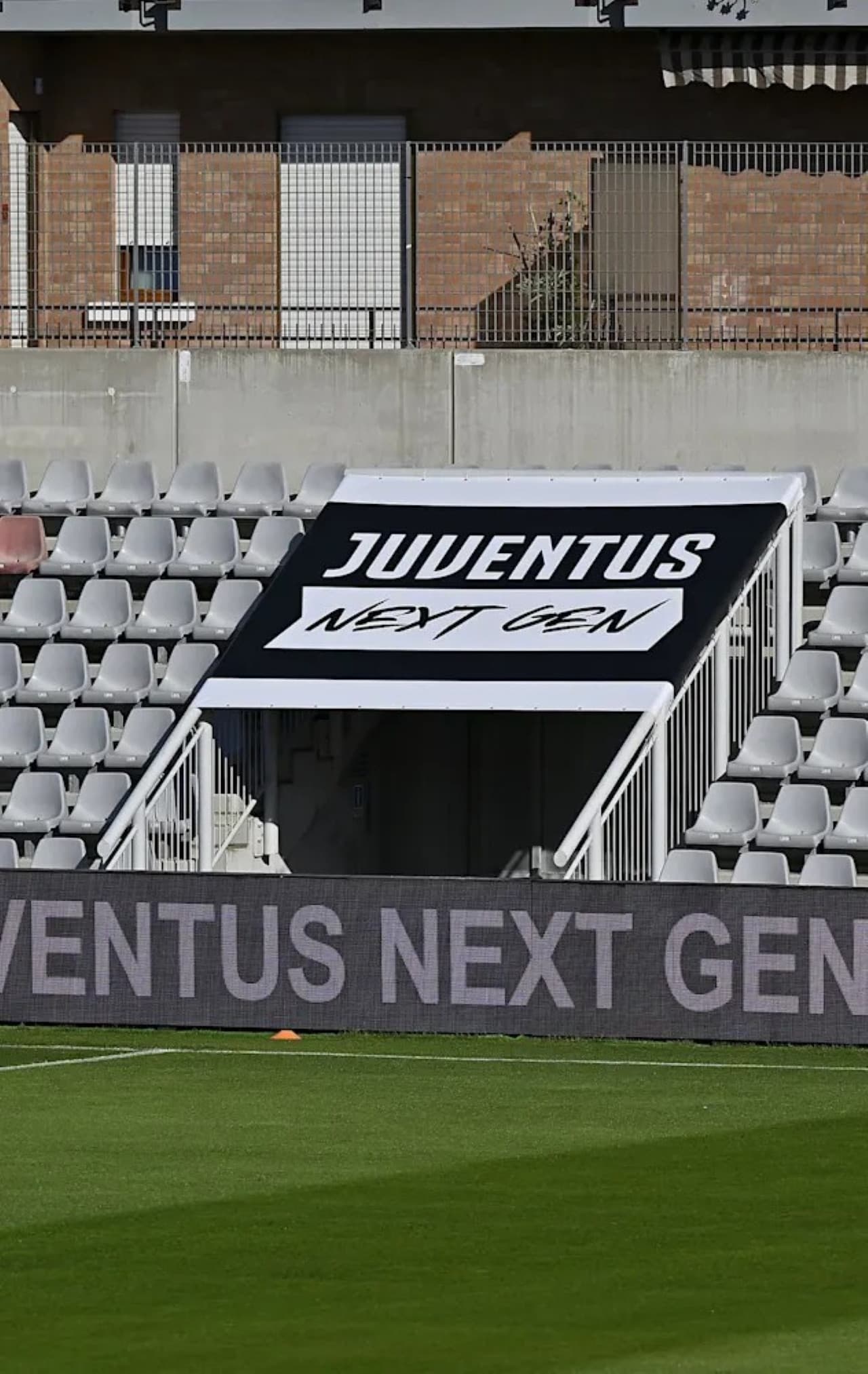 Italian Serie A Football  - Juventus FC Match Ticket at Allianz Stadium - تصویر 2