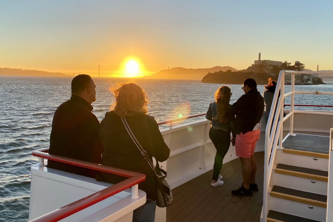 San Francisco Bay 2 Hour Sunset or Evening Sightseeing Boat Cruise by Red and White Fleet - تصویر اصلی