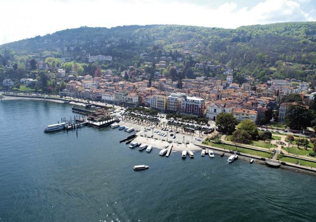 Lake Maggiore & Borromean Islands: Hop-on Hop-off Boat Ticket - تصویر اصلی