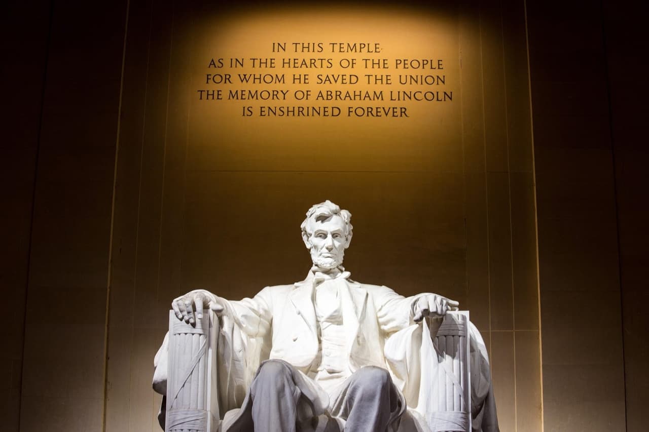 Washington DC Night Memorials Walking Tour with Skyline View - تصویر 10