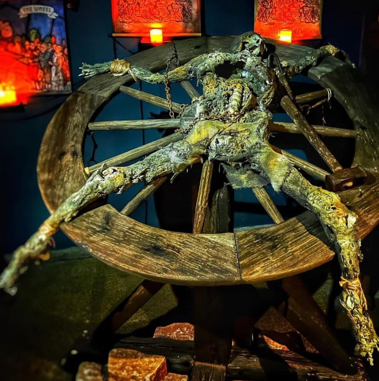 Medieval Torture Museum with Ghost Hunting Experience - تصویر 4