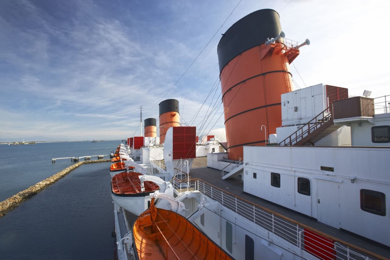 The Queen Mary Ticket - تصویر 5