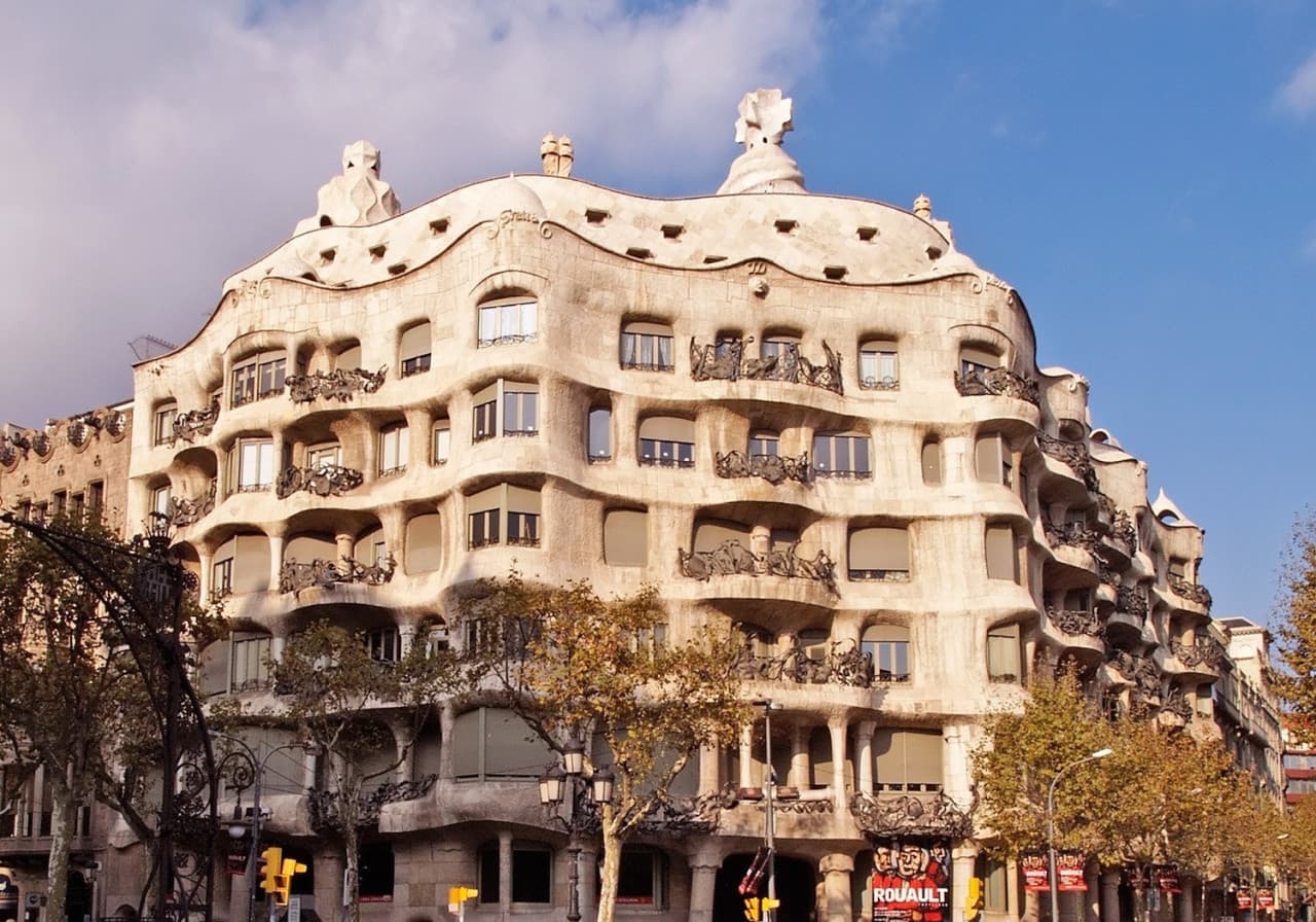 Barcelona Walking Tour with High-Speed Train Transfer from Madrid - تصویر 4
