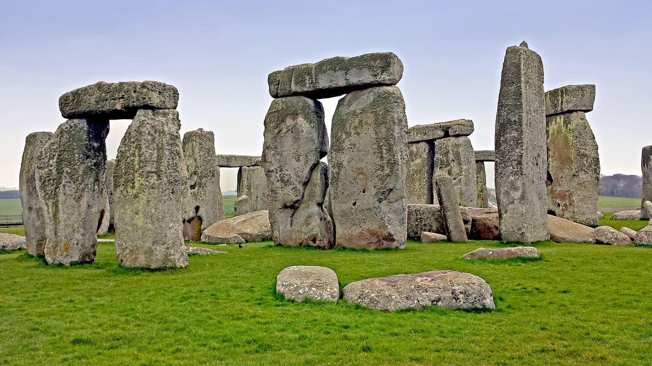 Windsor Castle, Stonehenge and Bath Tour with Lunch in Lacock - تصویر 5