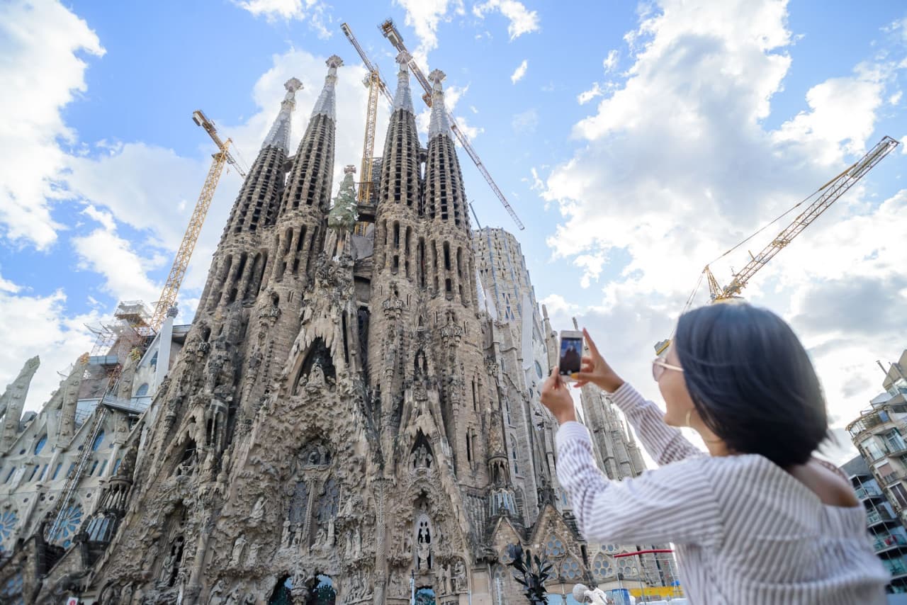 Barcelona Walking Tour with High-Speed Train Transfer from Madrid - تصویر 2
