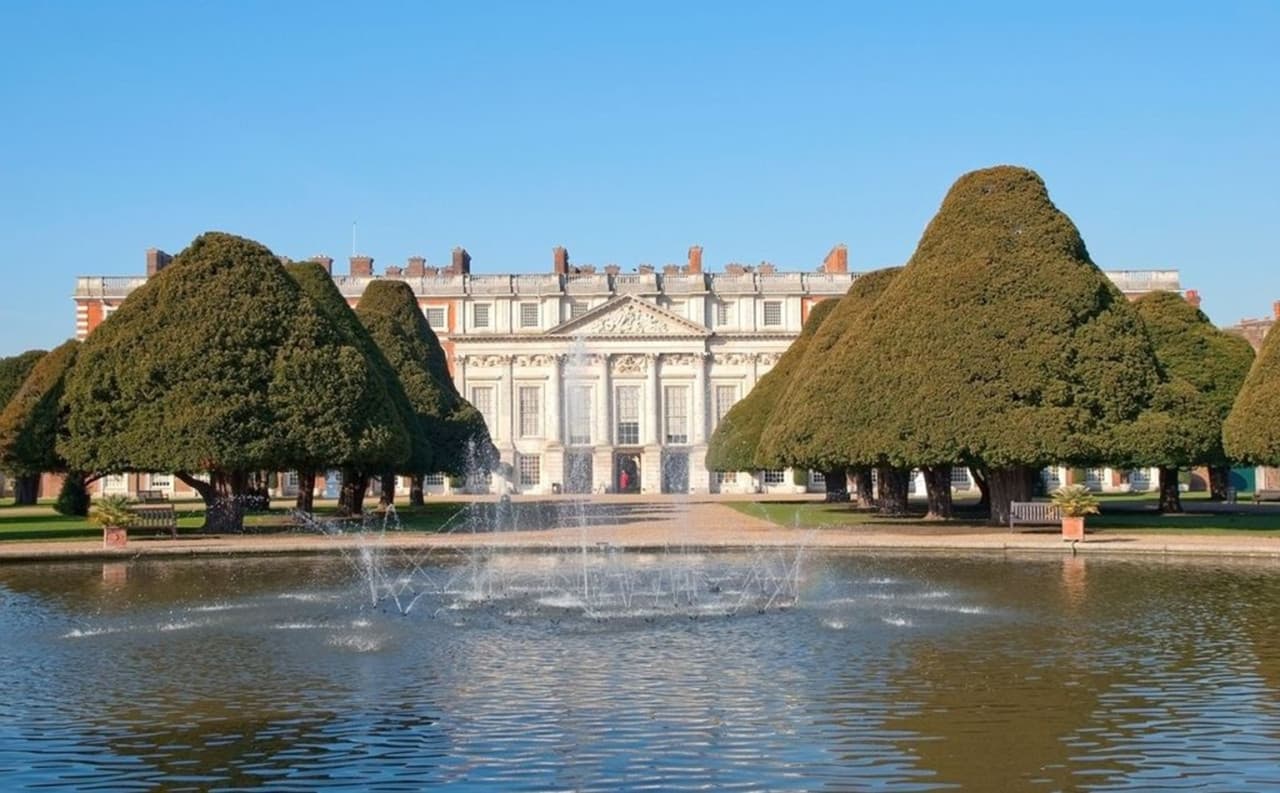 Hampton Court Palace, Windsor Castle, and London Sightseeing Tour - تصویر 9