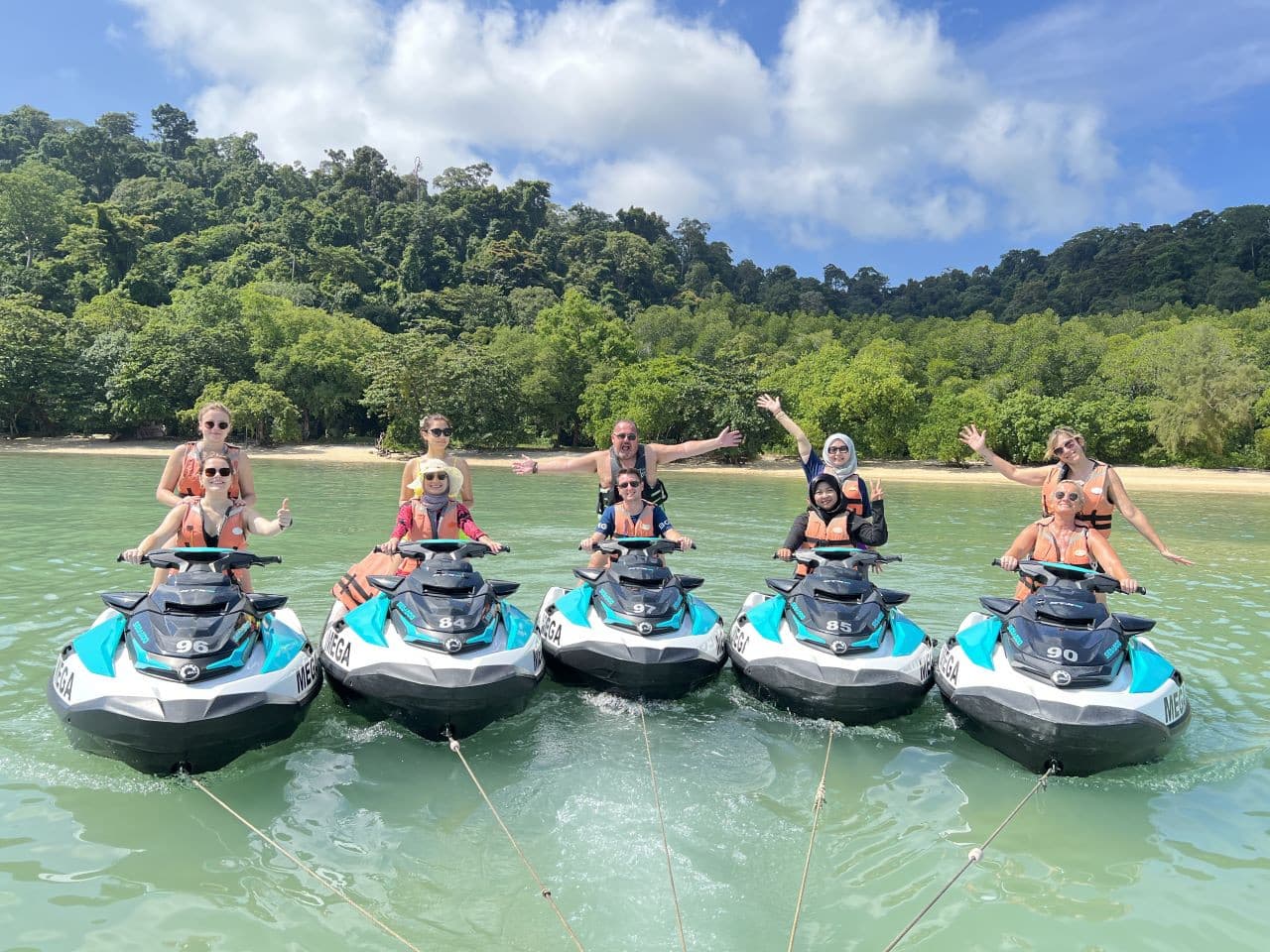 Tuba Island Discovery Tour by Jet Ski - تصویر 2