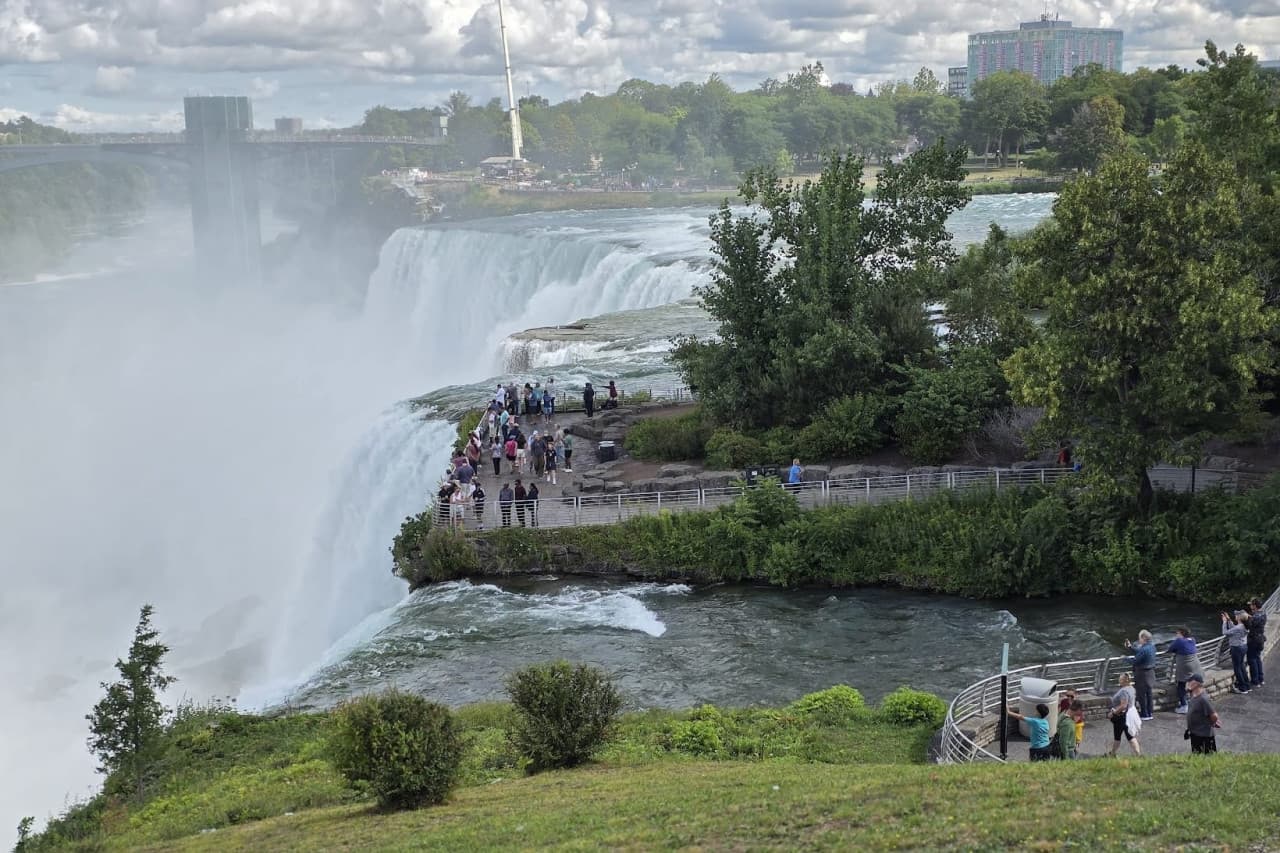 Niagara Falls USA Sightseeing Tour + All-Inclusive Meal - تصویر 2