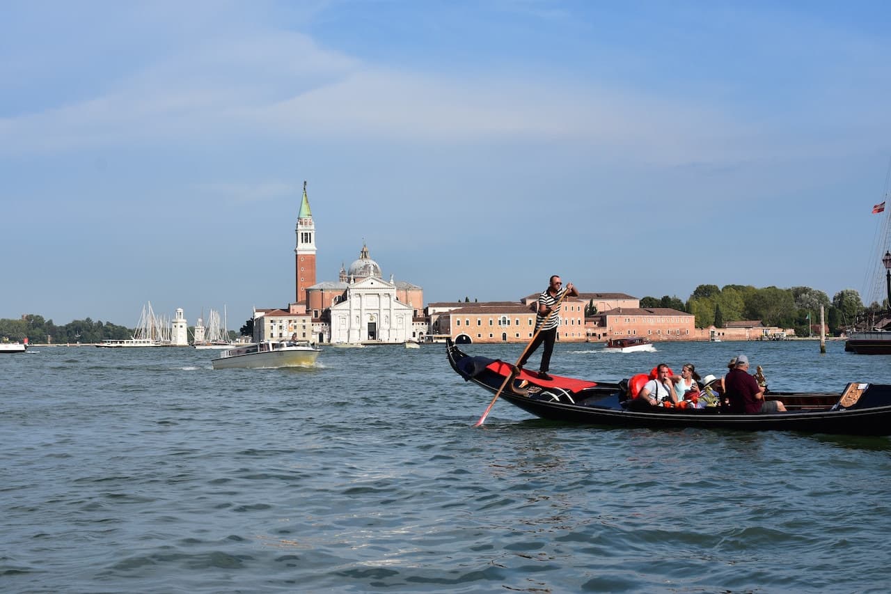 Venice: Gondola Ride with Live Commentary - تصویر 3
