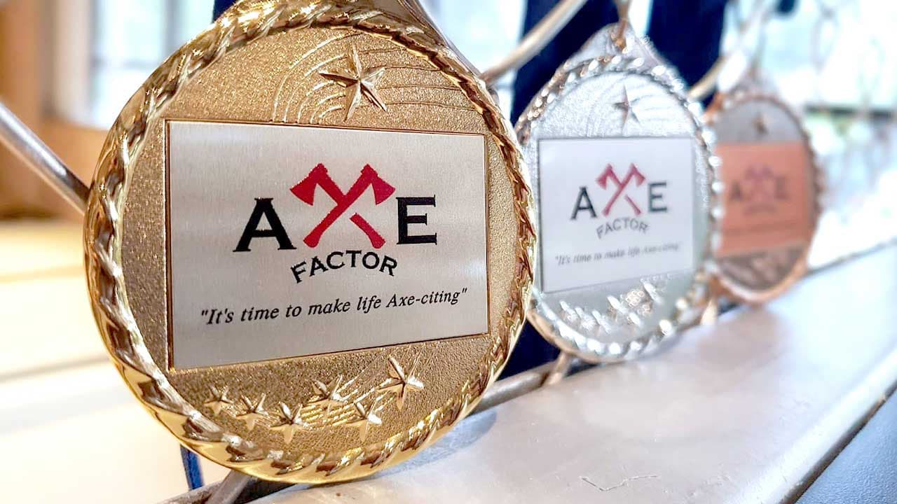 Axe Factor Sentosa: Axe Throwing Experience - تصویر 3