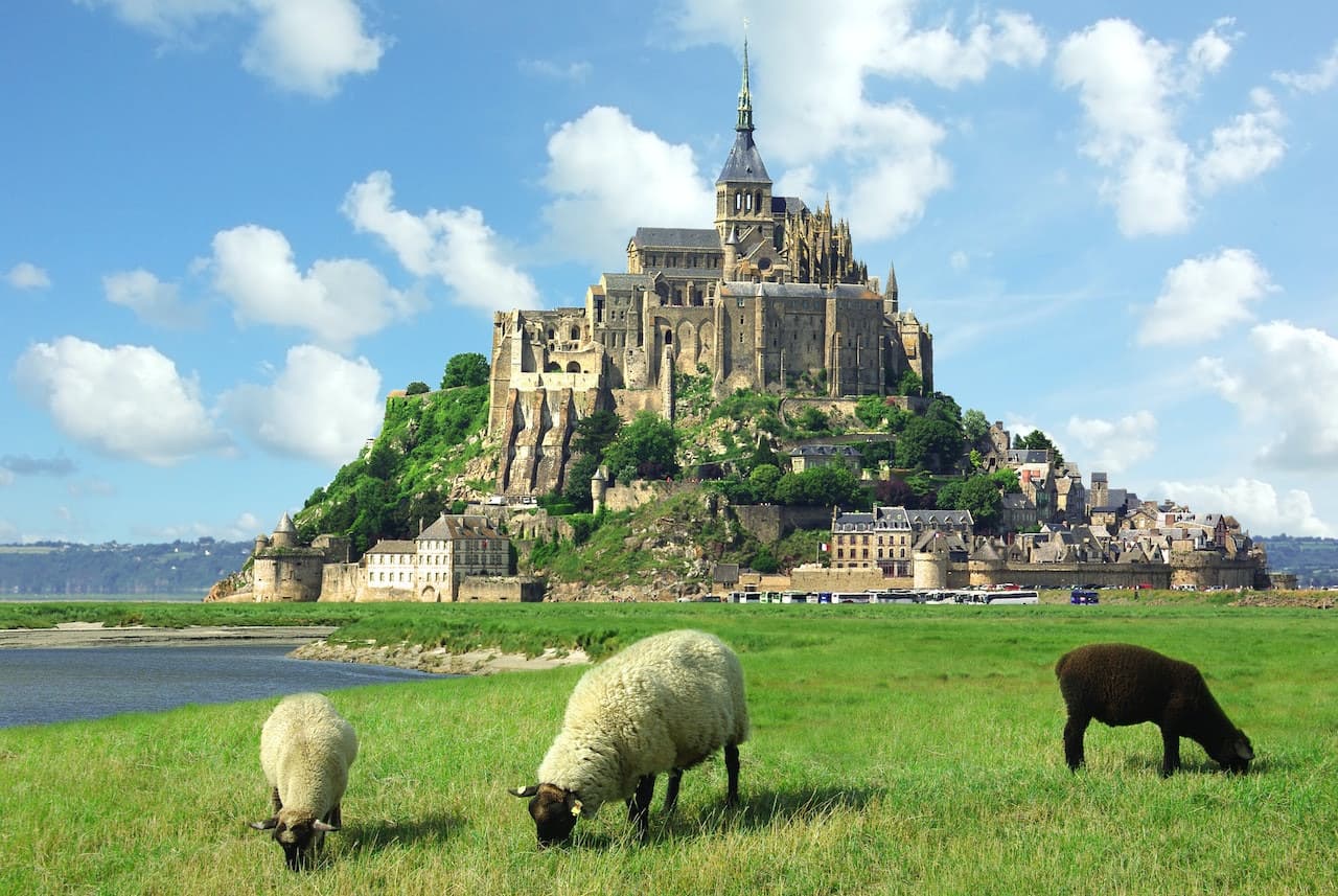 Mont-Saint-Michel Tour from Paris - تصویر 2